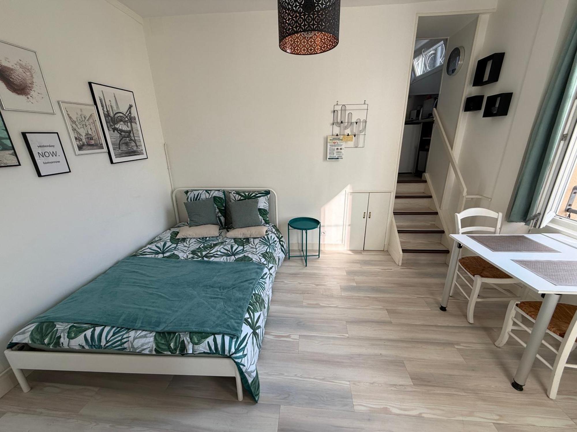 Studio au cœur de Granville Extérieur photo